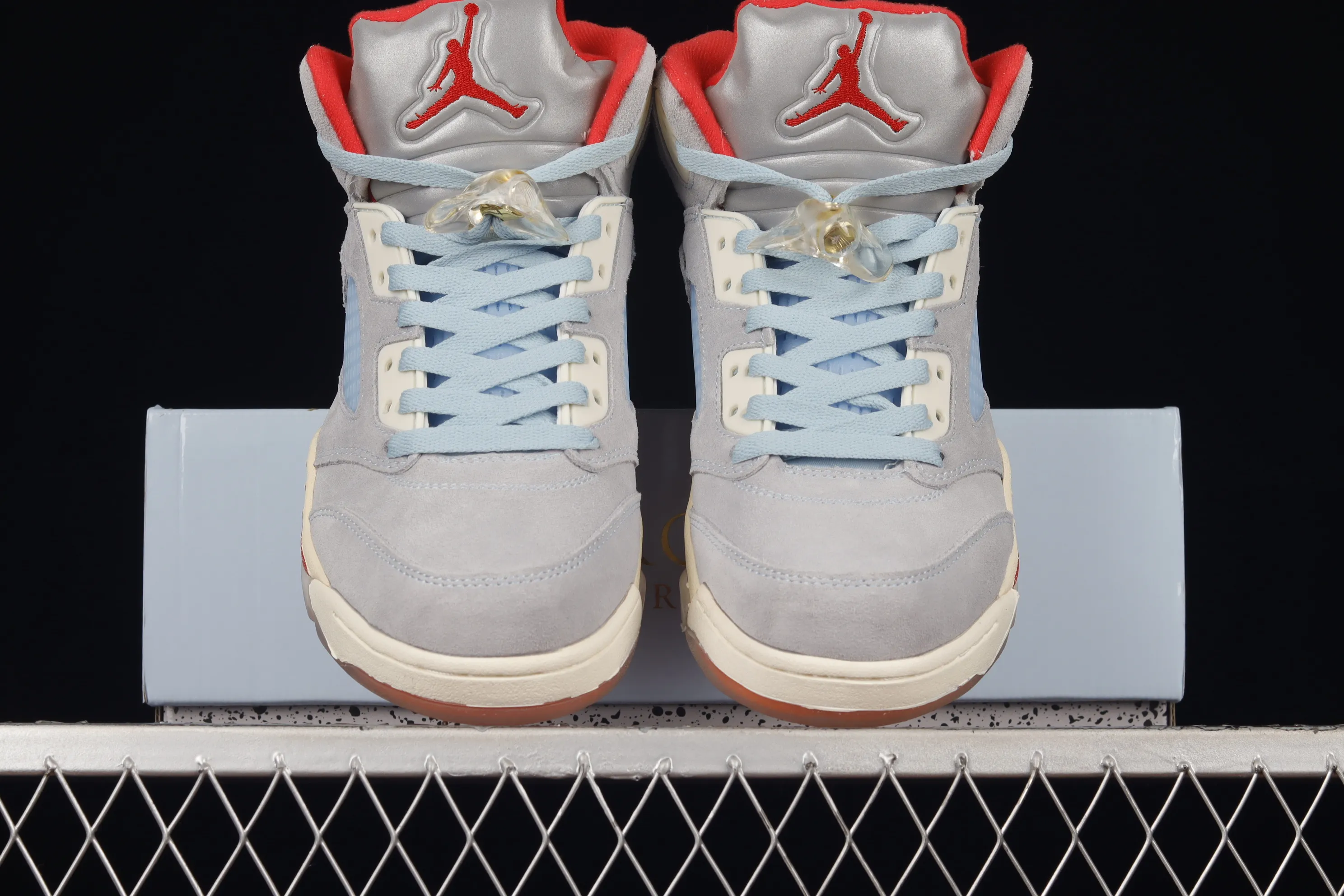 All categories Air Jordan Jordan series basketball shoes Air Jordan 5 Trophy Room x Air Jordan 5 Ice Blue AJ5 Joe 5 joint ice blue CI1899-400